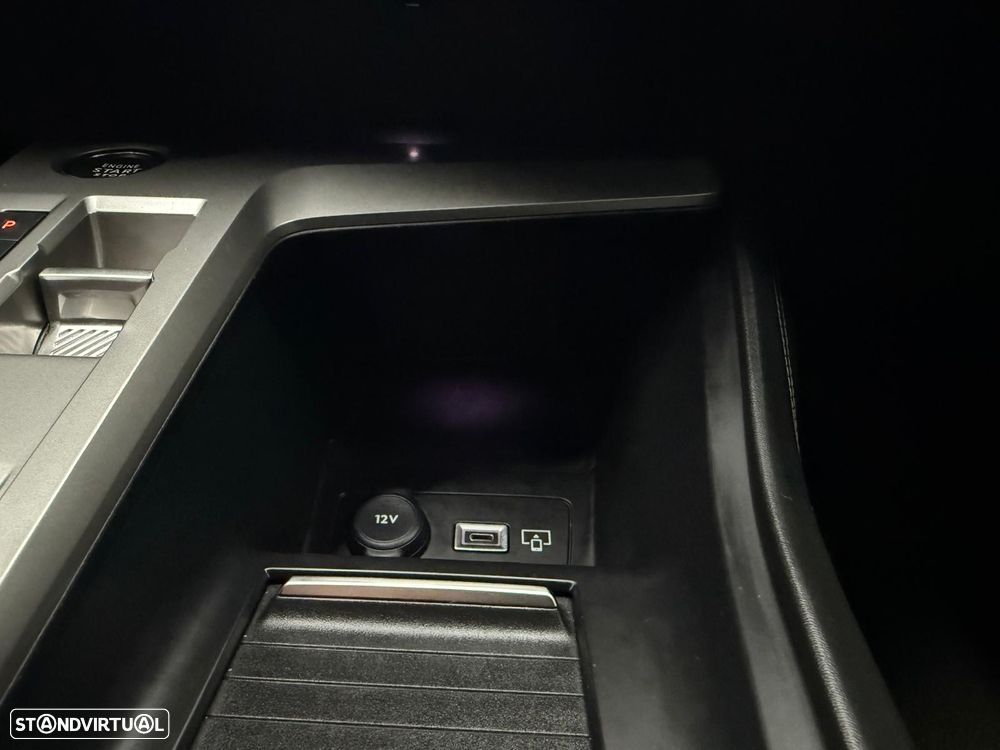 Peugeot 308 1.5 BlueHDi Allure Pack EAT8 - 32