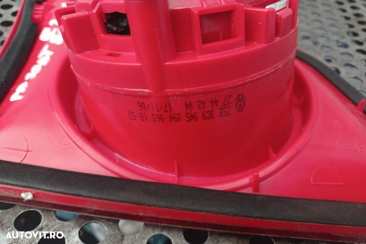 Lampa / Tripla stop stanga pe hayon 3C994509406S Volkswagen VW Passat - 2