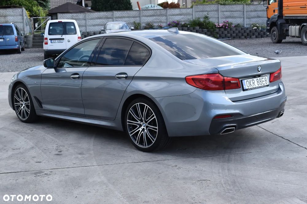BMW Seria 5 530d xDrive M Sport sport - 30