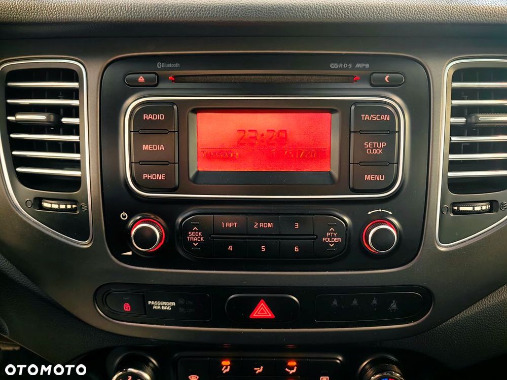 Kia Carens 1.6 GDI ISG Vision - 13