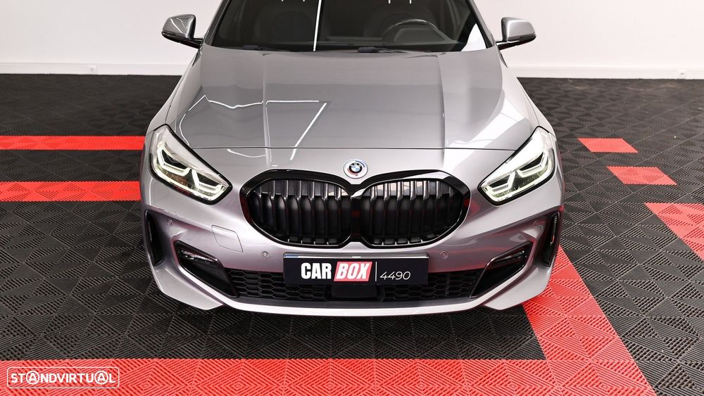 BMW 116 d Pack Desportivo M Auto - 10
