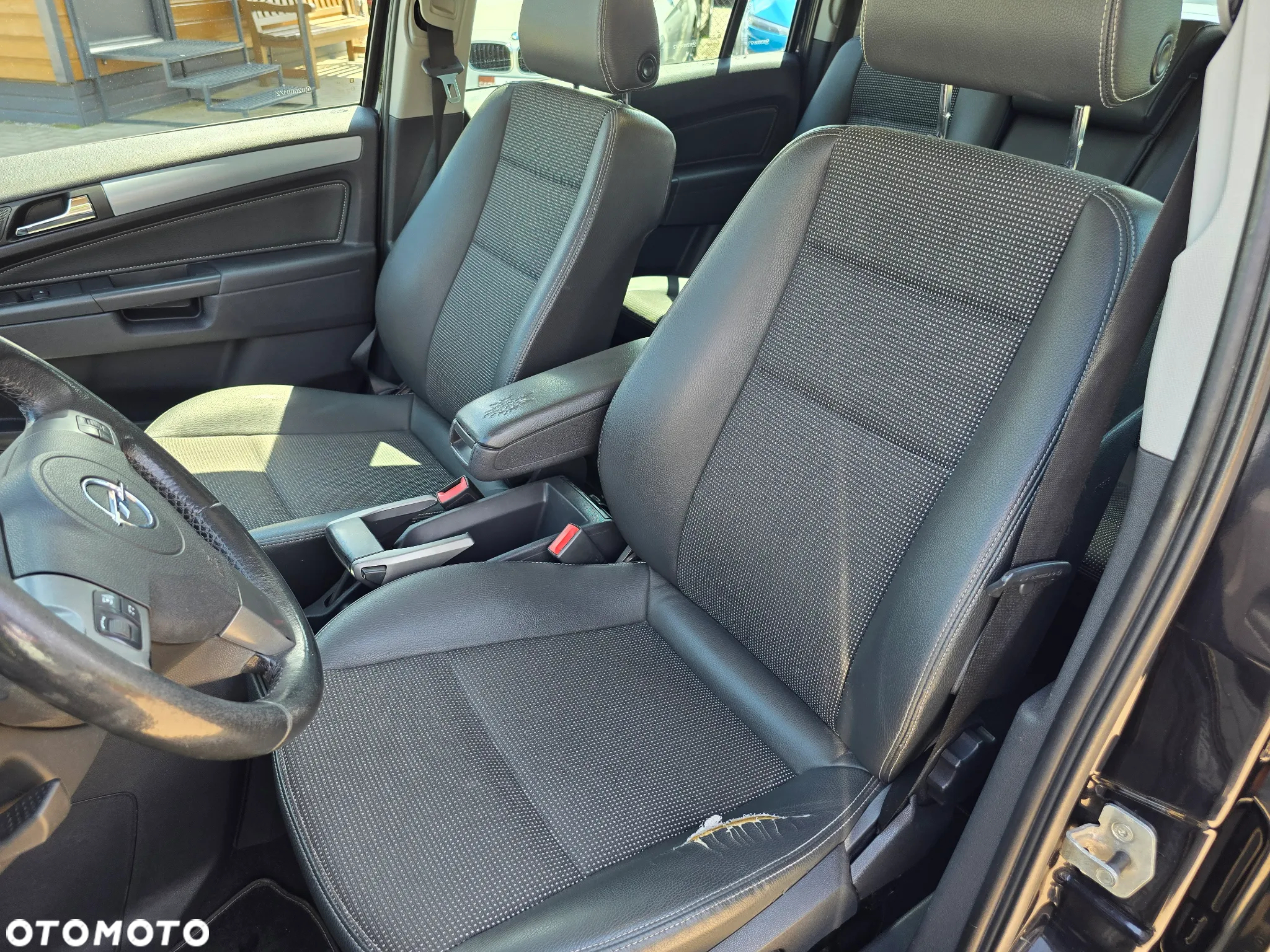 Opel Zafira - 12