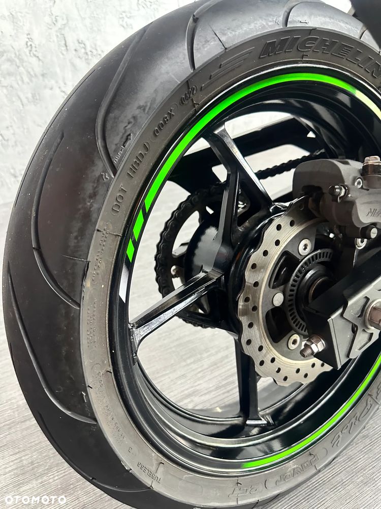 Kawasaki Ninja - 29