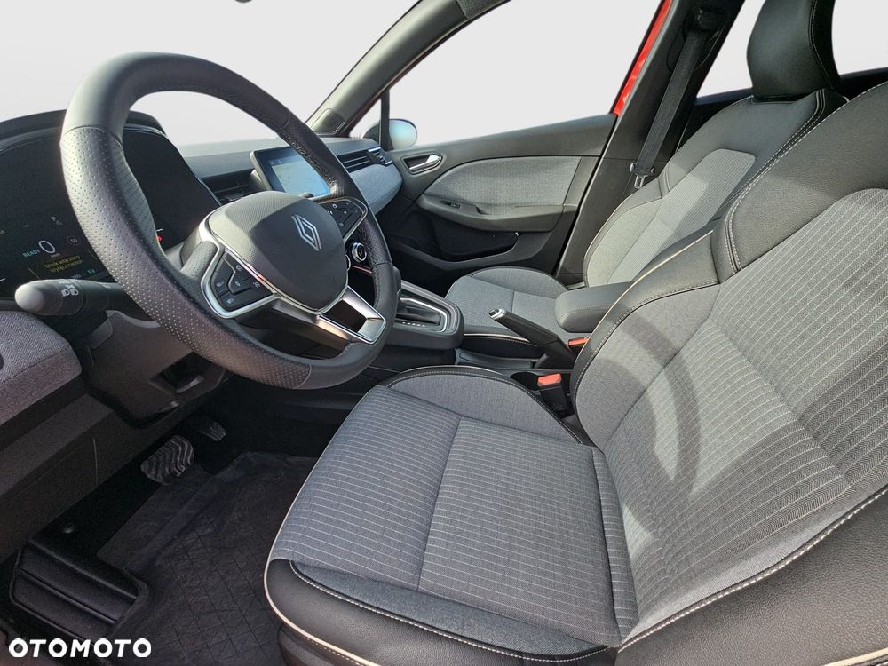 Renault Clio - 10