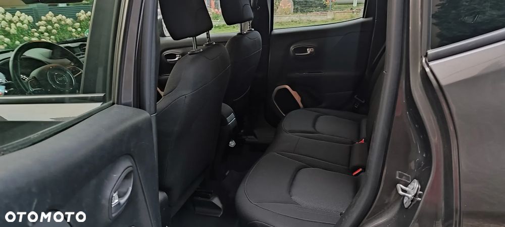 Jeep Renegade - 10