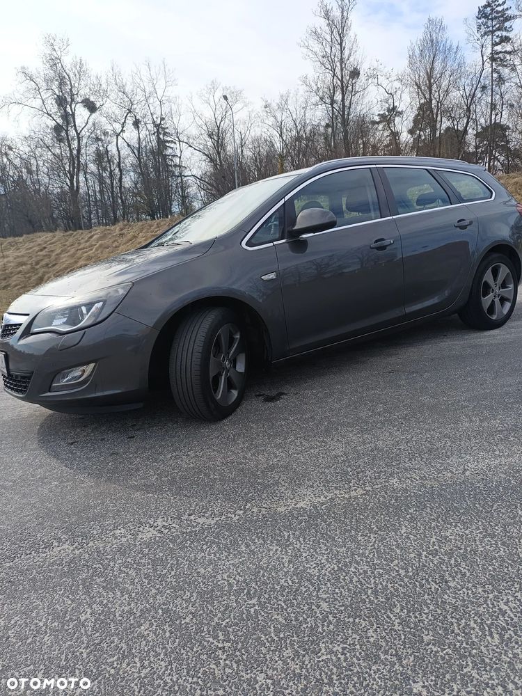 Opel Astra 1.4 Turbo Cosmo - 3