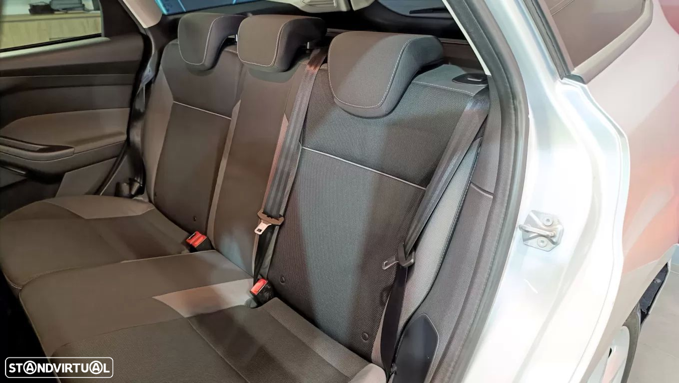 Ford Focus SW 1.6 TDCi Titanium Best Econetic - 36
