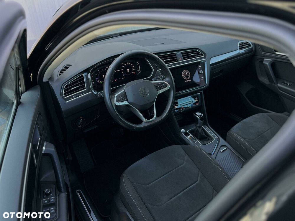 Volkswagen Tiguan 1.5 TSI EVO Elegance DSG - 9