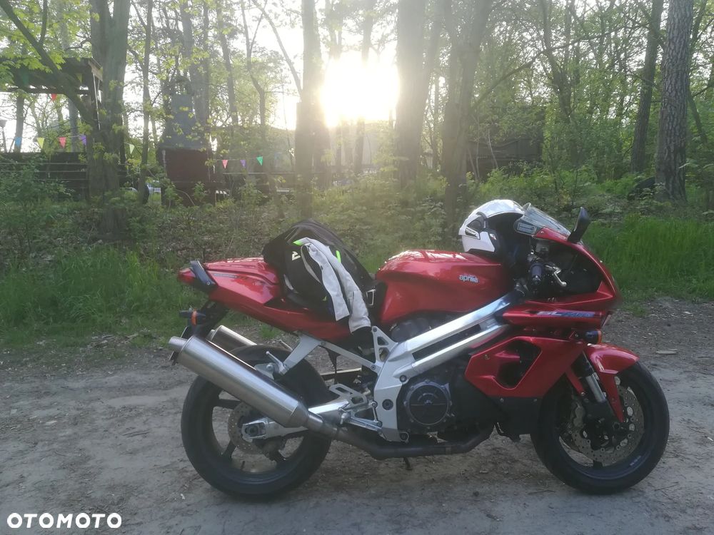 Aprilia Falco - 6
