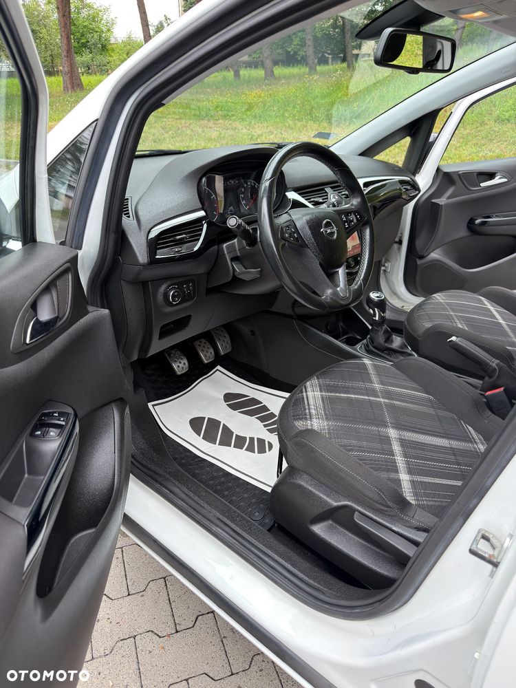 Opel Corsa 1.4 16V Cosmo - 12
