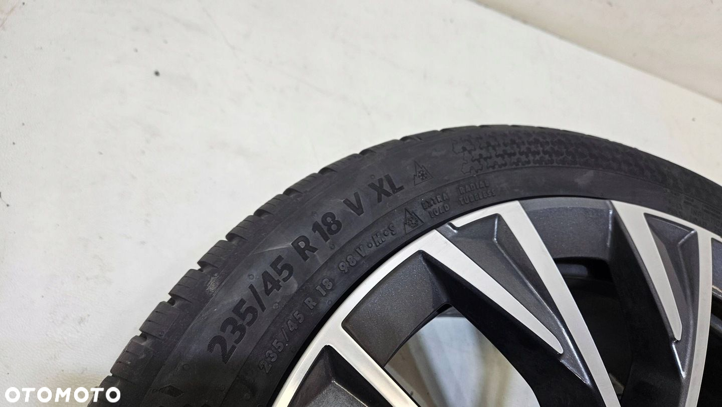FELGA OPONA SKODA SUPERB IV 4 18 8J ET44 5x112 3P0601025G 235/45/18 - 8