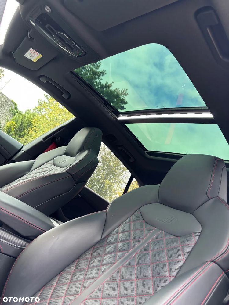 Audi Q8 - 12