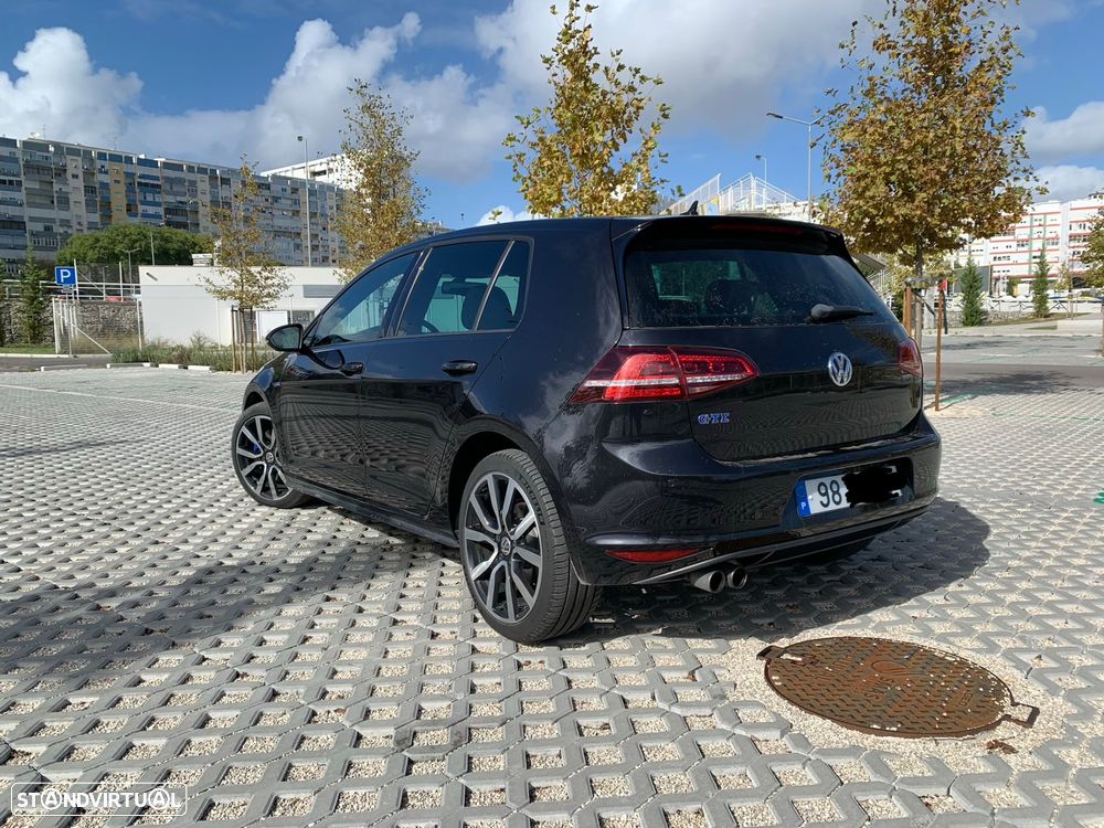 VW Golf 1.4 GTE Plug-In-Hybrid DSG - 5