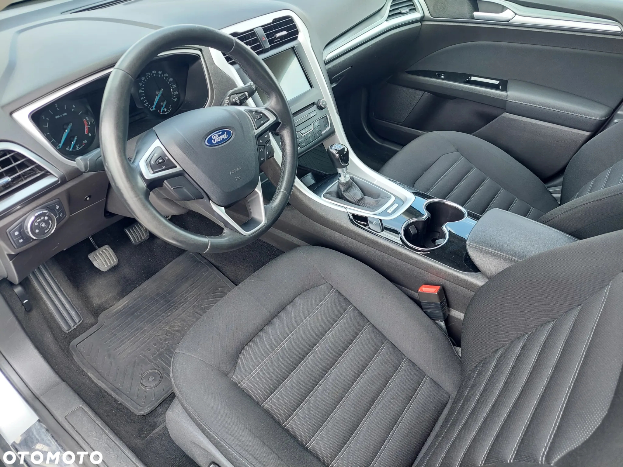 Ford Mondeo - 10