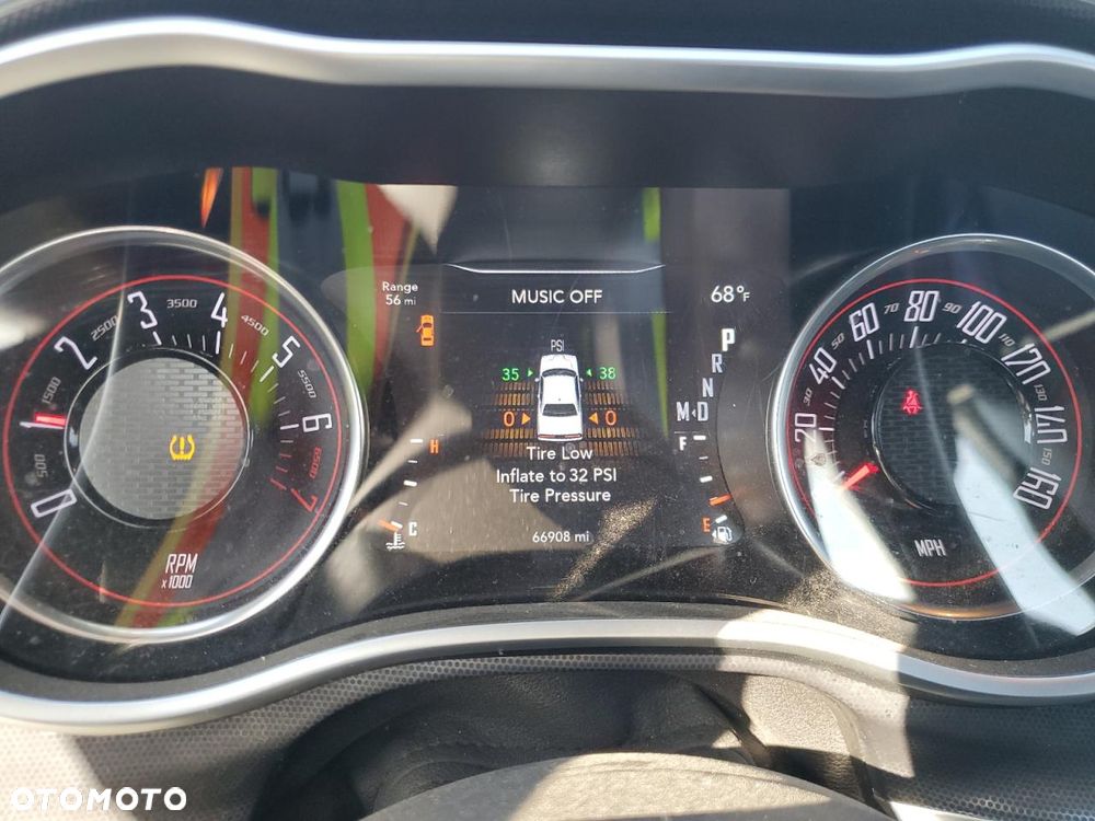 Dodge Challenger 3.6 SXT - 10