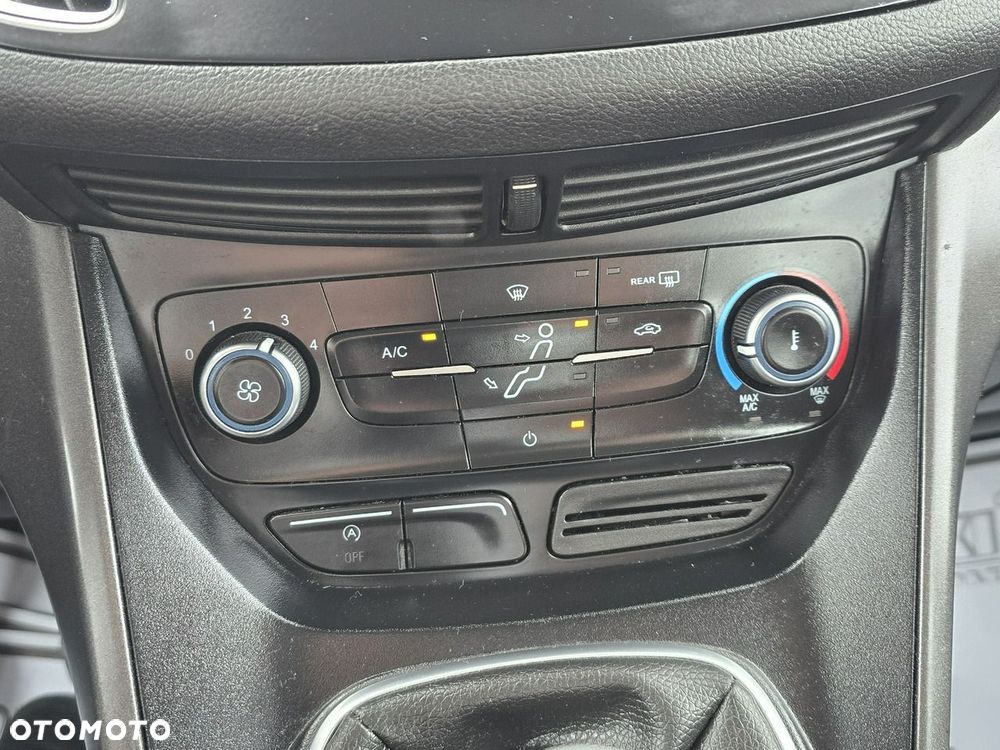 Ford Grand C-MAX - 29