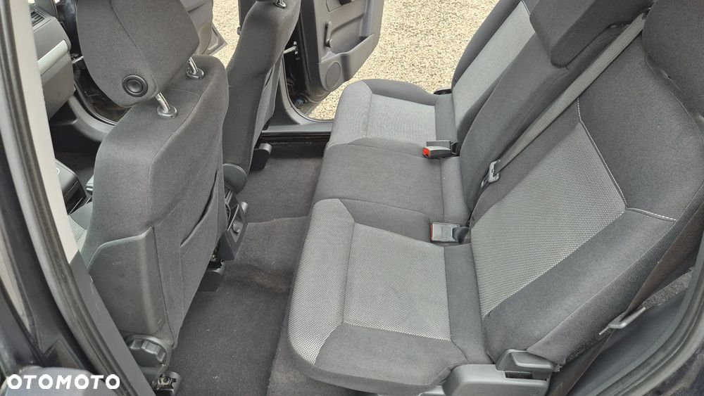 Opel Zafira - 15