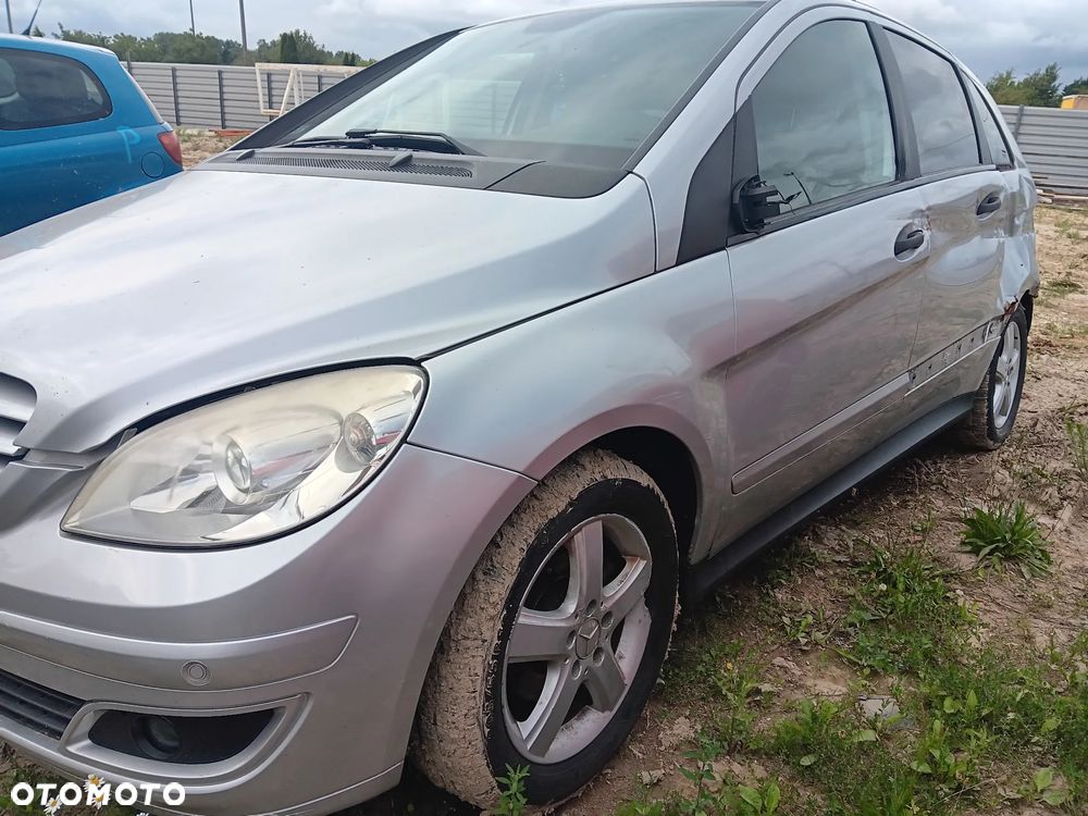 019 / MERCEDES B170 / NA CZĘŚCI / - 2