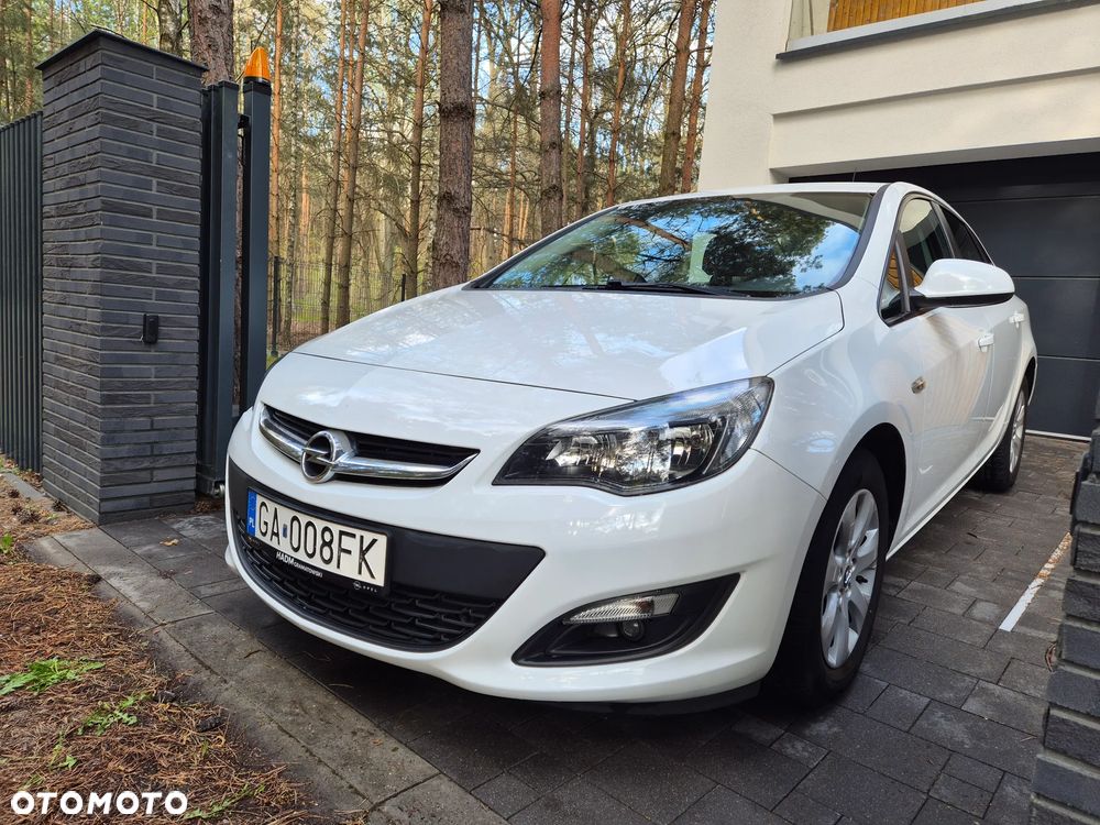 Opel Astra 1.4 T EU6 - 1