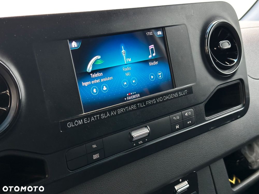 Mercedes-Benz Sprinter - 10