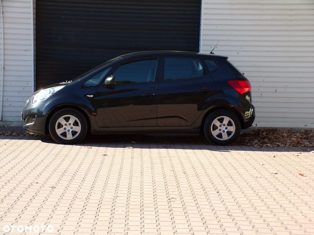Kia Venga - 11