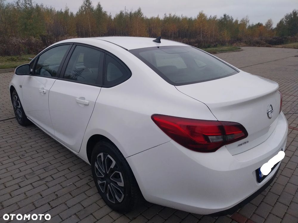 Opel Astra - 12