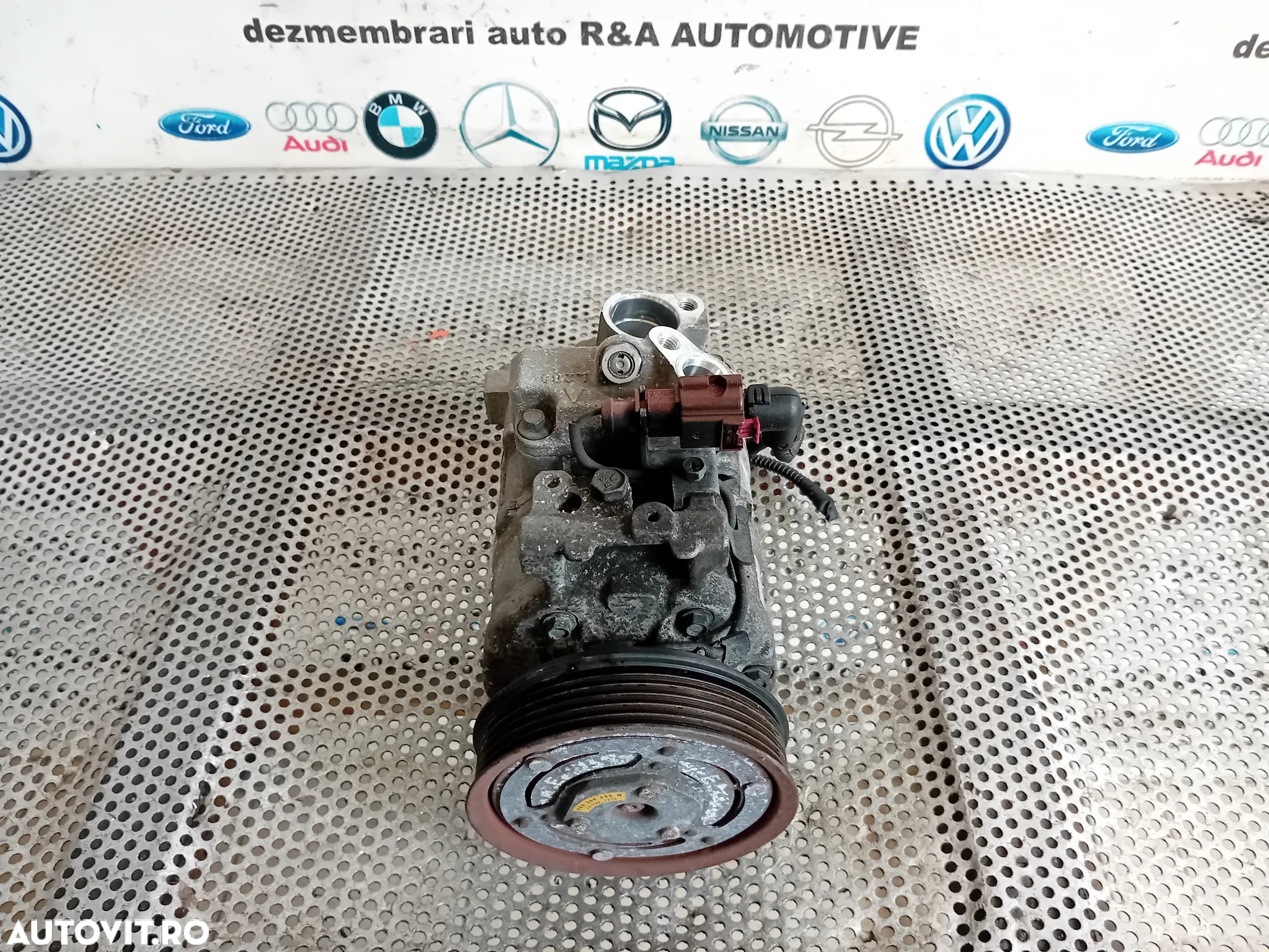 Compresor Clima AC Audi A6 C7 A4 A5 Q5 Q3 2.0 Tdi Euro 5/6 Motor CNH Cod 4G0260805M - 3