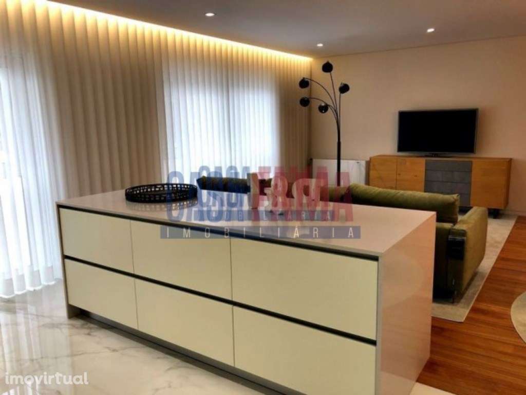 Apartamento novo T4 duplex centro de Póvoa de Varzim - Grande imagem: 5/27