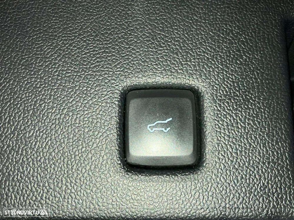 Ford Kuga 1.5 EcoBoost ST-Line X - 20