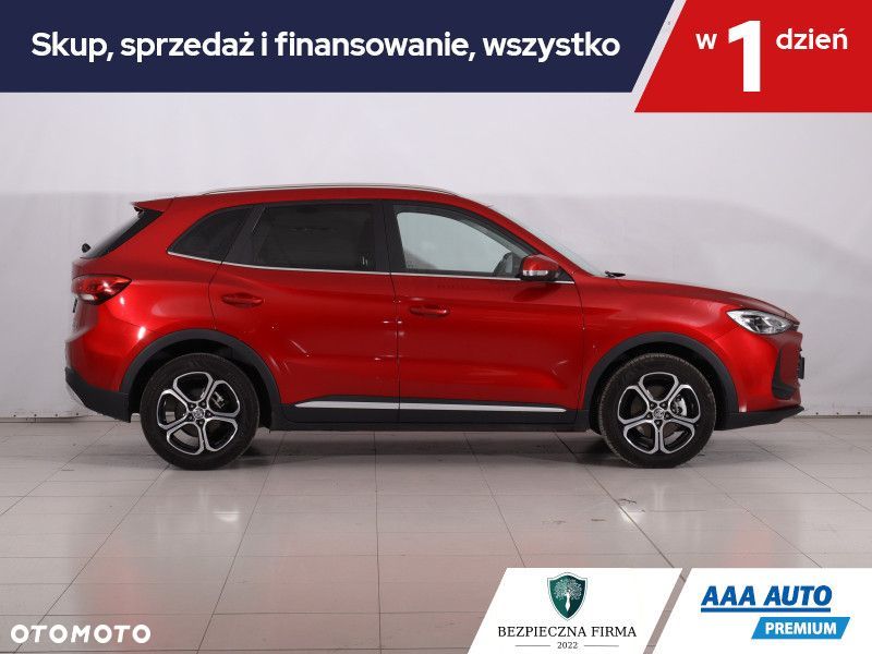 MG ZS - 8