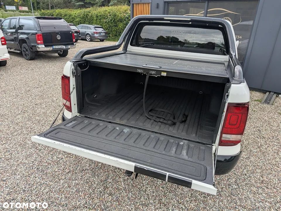Volkswagen Amarok 2.0 BiTDI Autm Canyon - 32