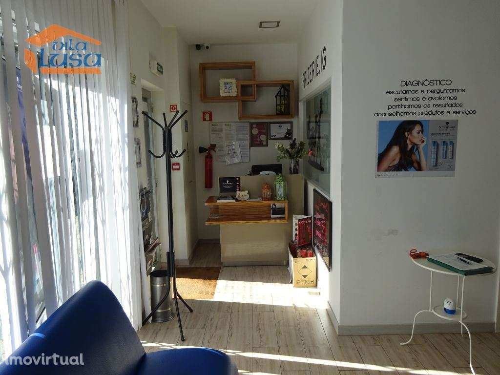 Cabeleireiro e Estética equipado Vilar de Andorinho - Grande imagem: 4/11