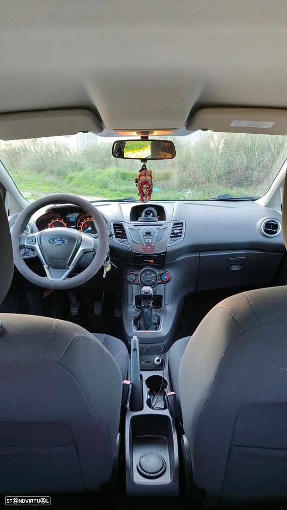 Ford Fiesta - 6