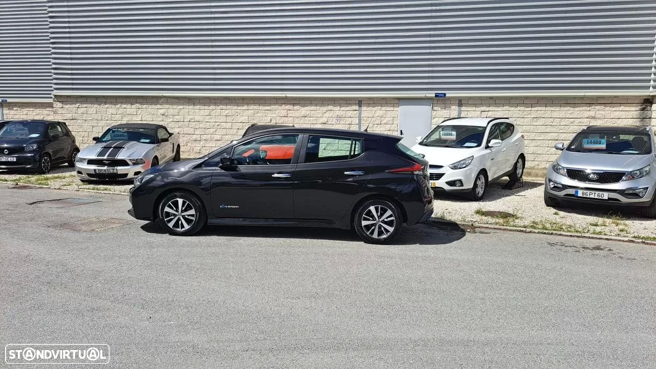 Nissan Leaf N-Connecta - 24