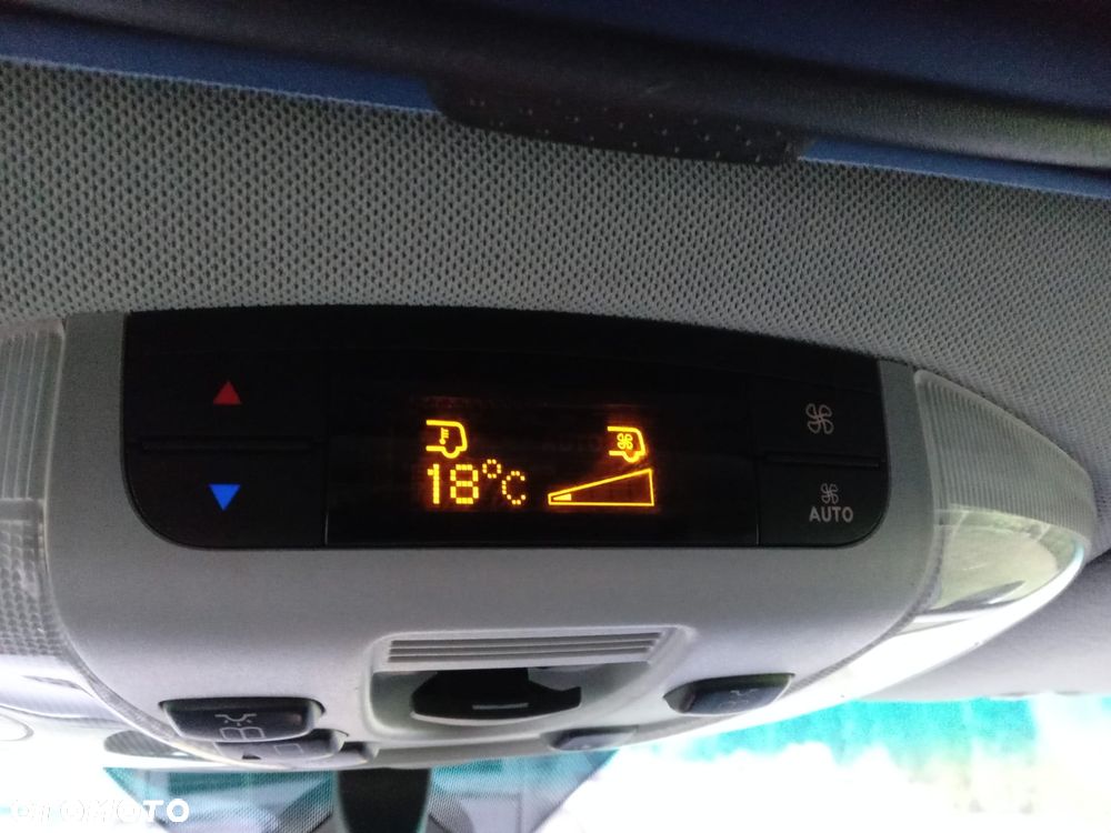 Mercedes-Benz Viano 3.0 CDI Ambiente (d³ugi) - 16