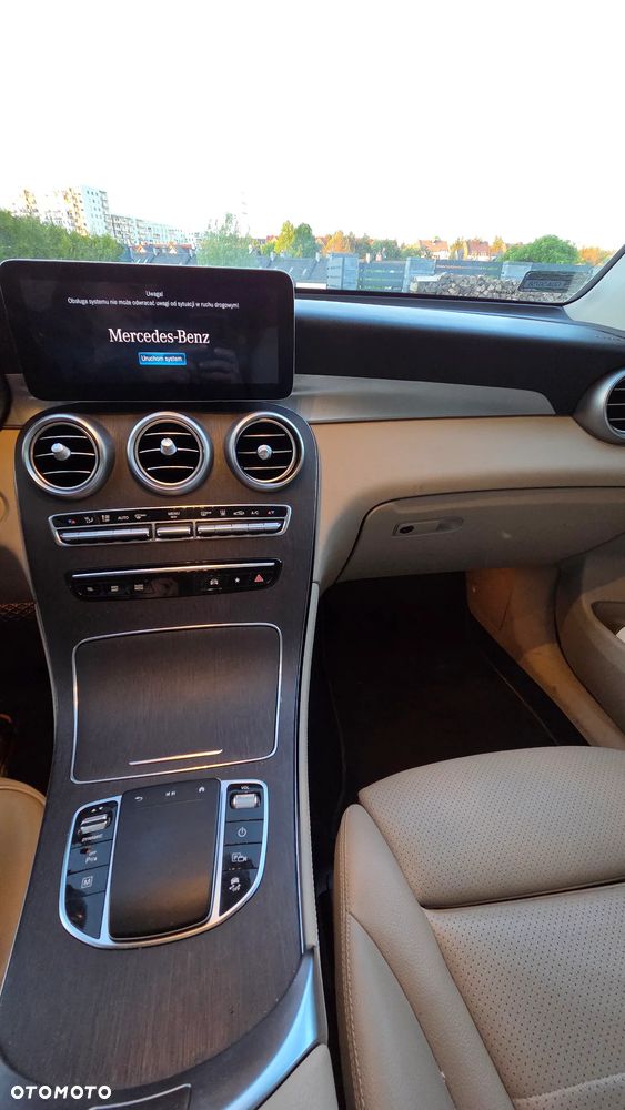 Mercedes-Benz GLC - 7