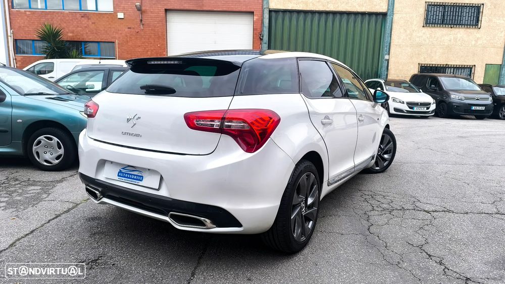 Citroën DS5 2.0 HDi Hybrid4 So Chic CMP6 - 2