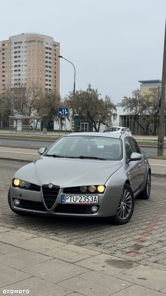 Alfa Romeo 159 2.2JTS Distinctive - 1