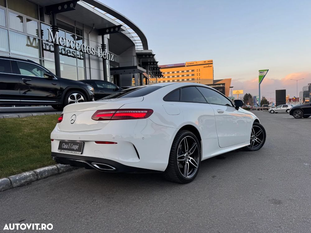 Mercedes-Benz E 220 d 4Matic Coupe 9G-TRONIC AMG Line - 2