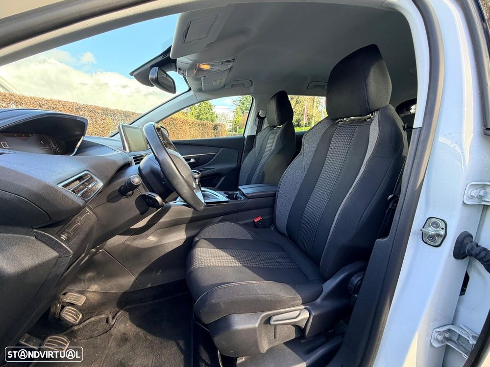 Peugeot 3008 1.2 PureTech Allure - 6