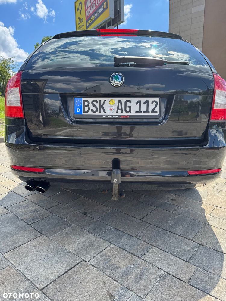 Skoda Octavia 2.0 TDI DPF RS DSG - 22