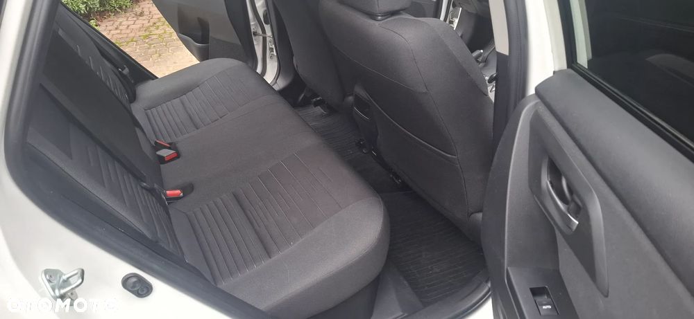 Toyota Auris - 7