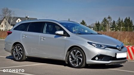 Toyota Auris 1.4 D-4D Premium - 2