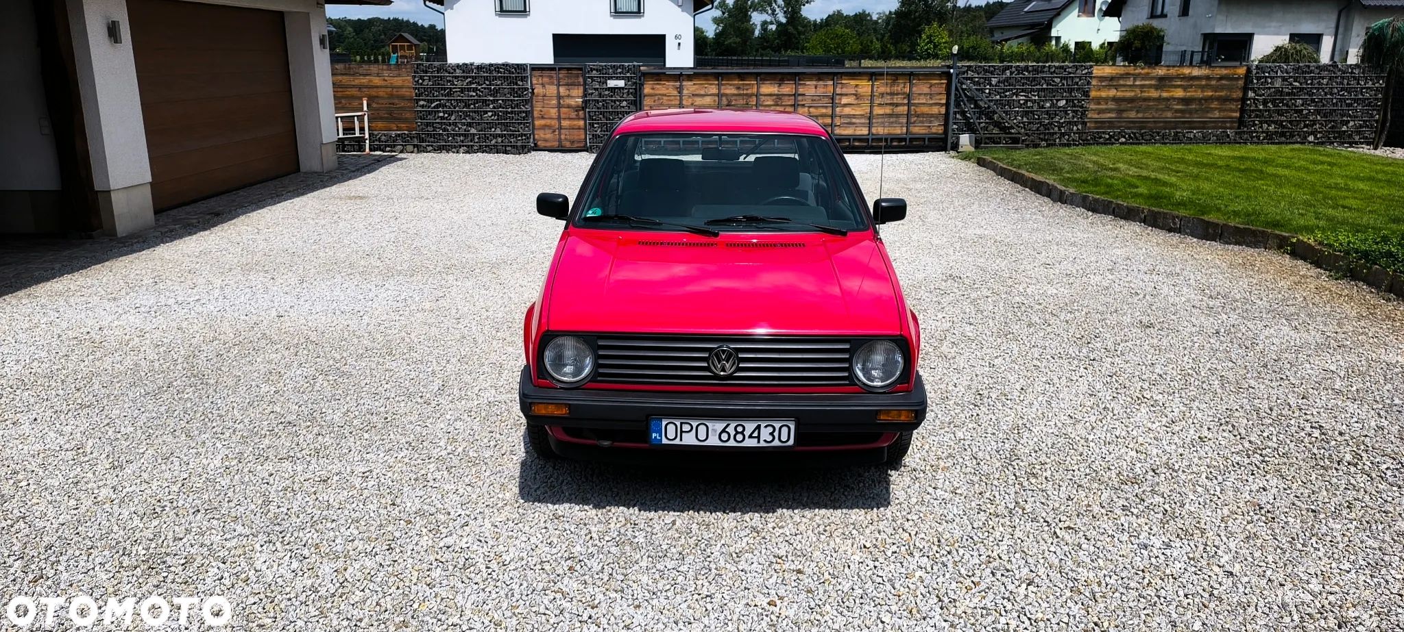 Volkswagen Golf - 1