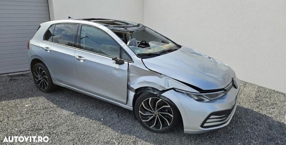 Volkswagen Golf - 6