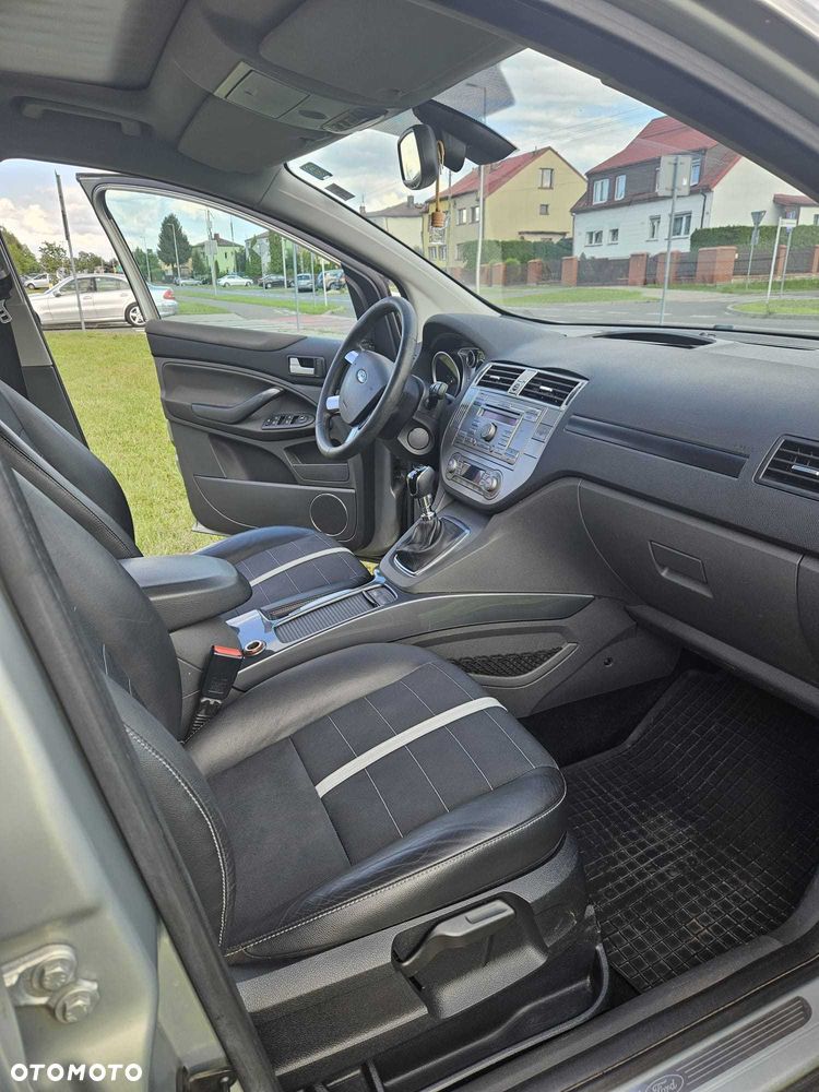 Ford Kuga - 6
