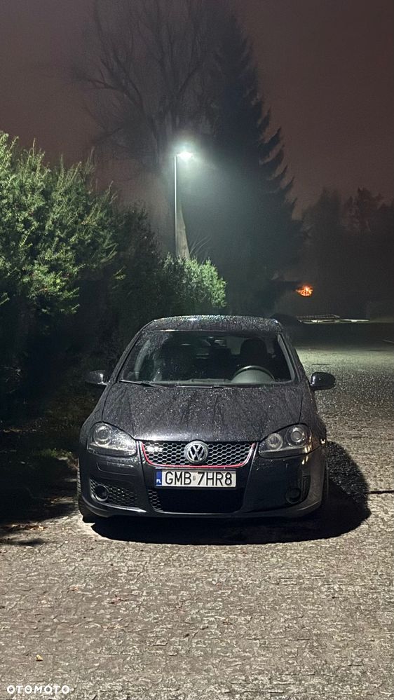 Volkswagen Golf - 2
