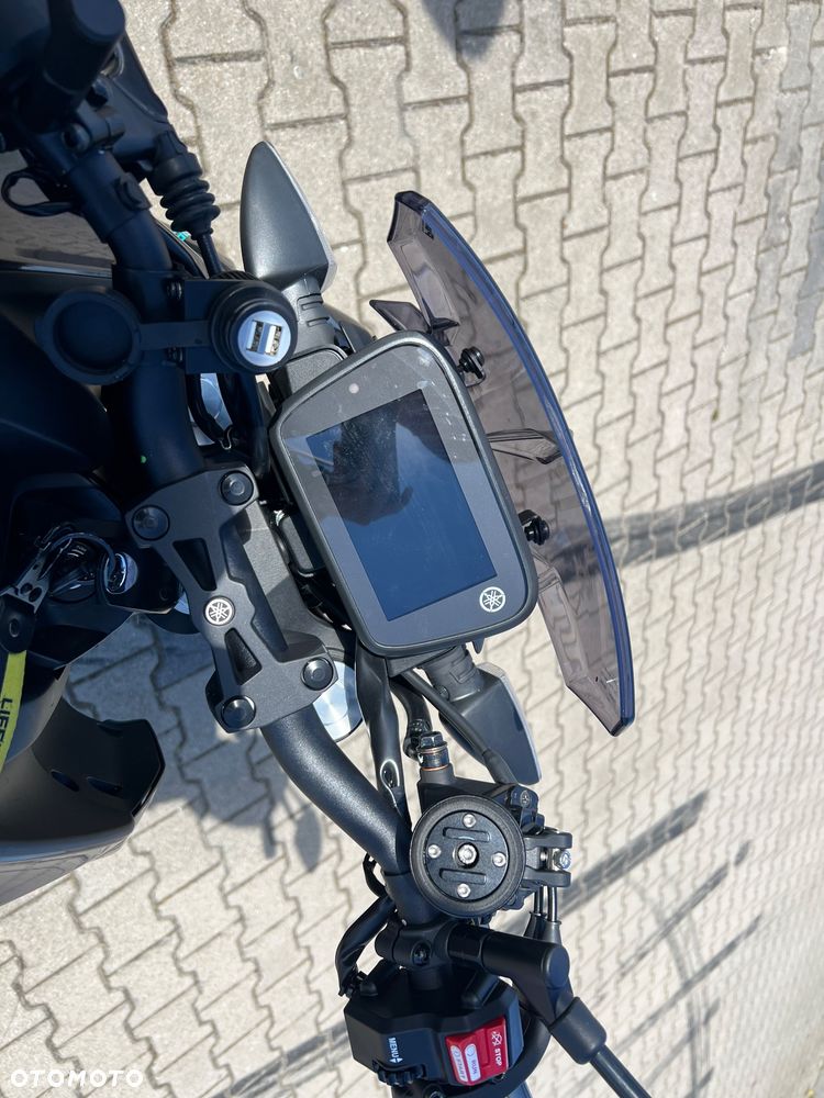 Yamaha MT - 7