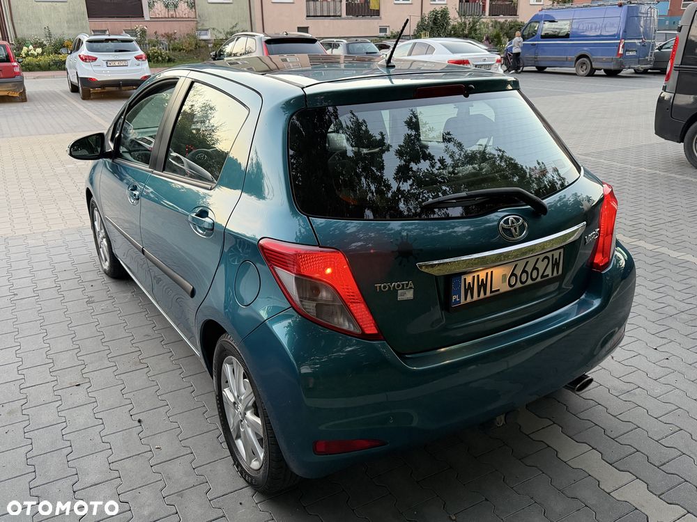 Toyota Yaris - 4