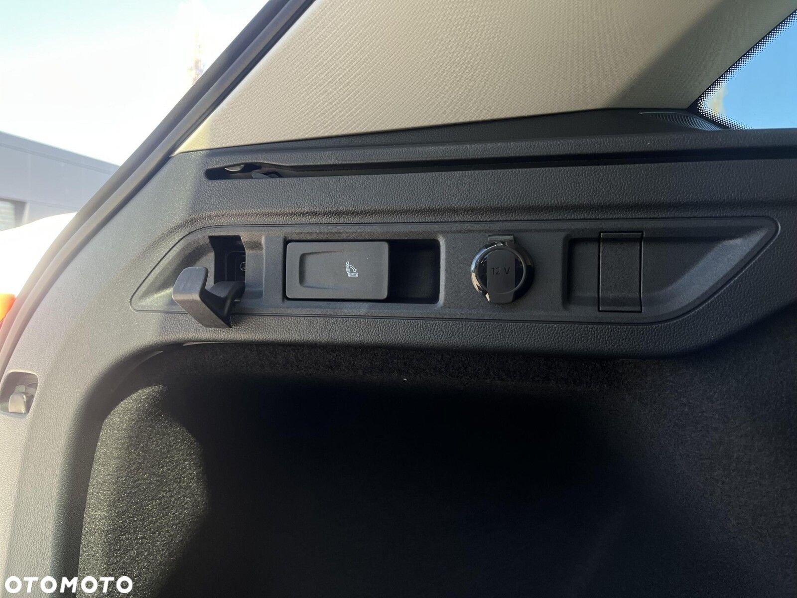Volkswagen Passat 2.0 TDI SCR Elegance DSG - 17